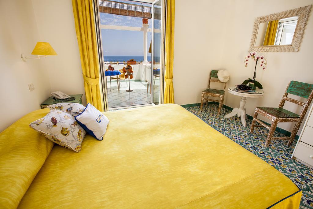 Hotel La Sirenella Lacco Ameno  Dış mekan fotoğraf